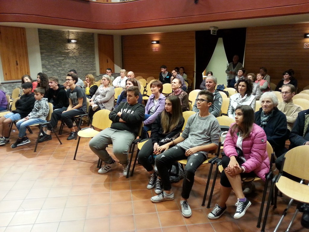 4- pubblico