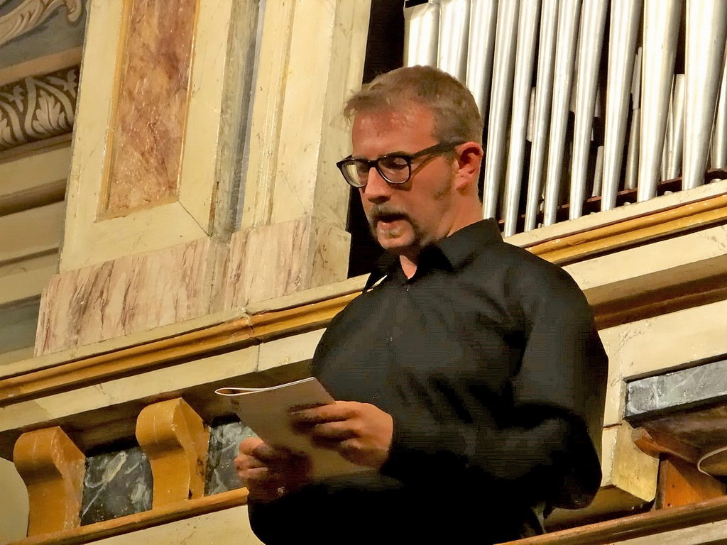 4- Andrea Gottardello presenta i brani