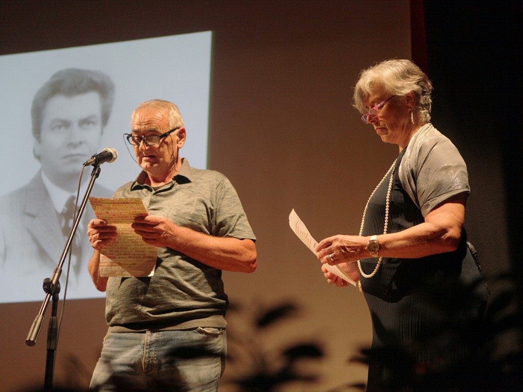08- Parini e Contini - lettura poesie in dialetto